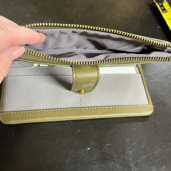 Fossil Wallet, Olive Green, gently used - Picture 6 of 6